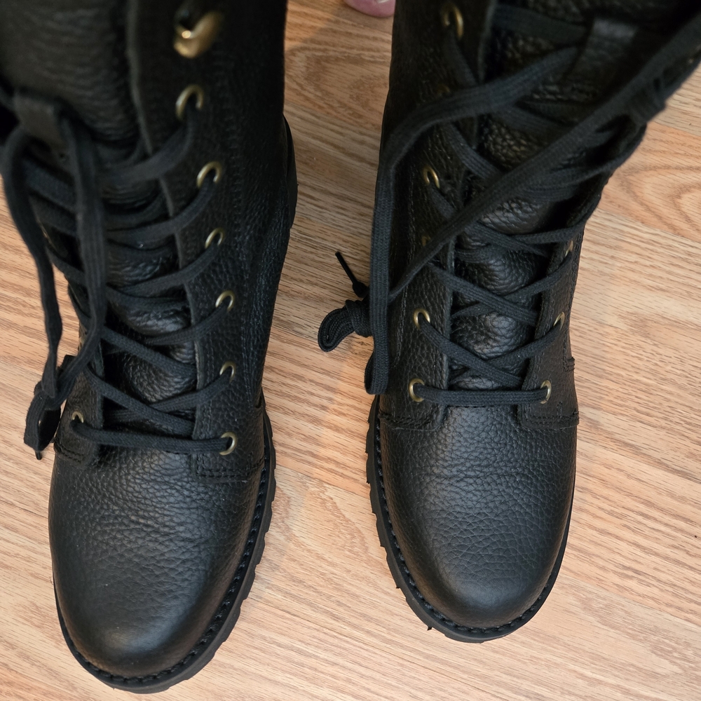 Harley-Davidson Women's Nolana 9-Inch Lace Up Motorcycle Lug Boots 9.5 Like New - Picture 3 of 6